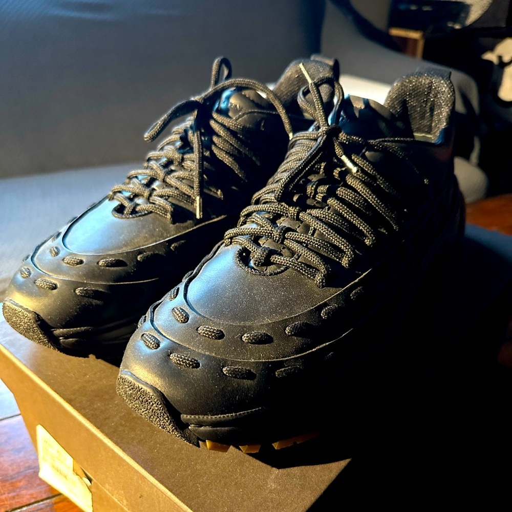 BOTTEGA MENS SNEAKERS